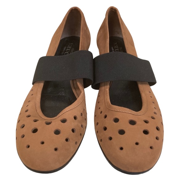 Sesto Meucci Comfort Perforate Ballet Flats  with Elasti Large Band Size  9&1/2M - Picture 2 of 7